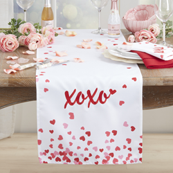 Saro Lifestyle 1196 Embroidered XOXO Runner