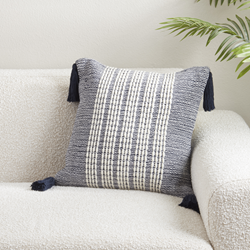 Saro Lifestyle 8111 Dashed Stripe Pillow
