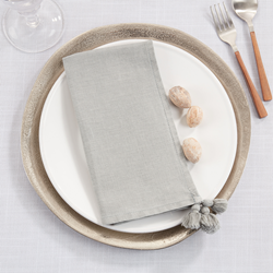 Saro Lifestyle 9021 Tassel Napkin