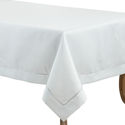 saro lifestyle 9110 Shimmering W/ Piping Tablecloth