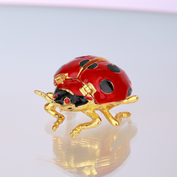 Saro Lifestyle HA456 Lady Bug Box