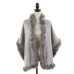 saro lifestyle S321 Lamb Fur Trim Scarf