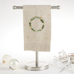 Saro Lifestyle XM760 Embroidered And Hemstitched Wreath Guest Towel