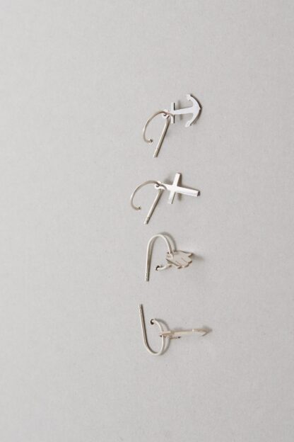 Saskia Diez Cross Earring