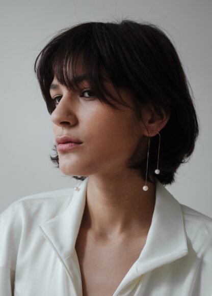 Saskia Diez Dancing Pearl Earrings No2