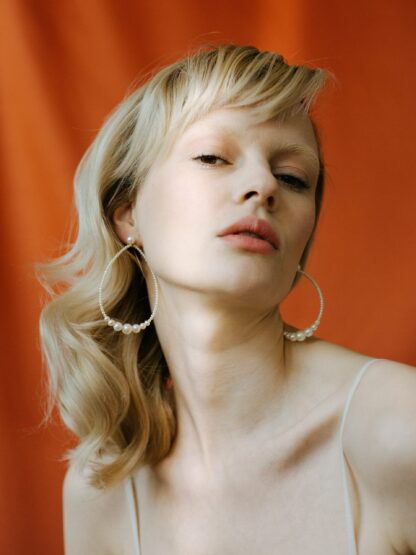 saskia diez Drop PEARL earrings