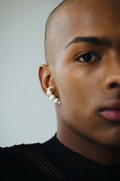 Saskia Diez Drop PEARL Hugging Earrings