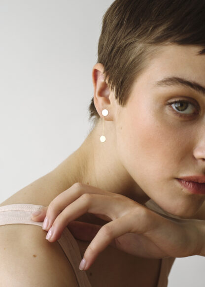 saskia diez Fine Dancing Paillettes earring No8