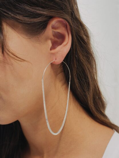 Saskia Diez GRAND Chained Hoop