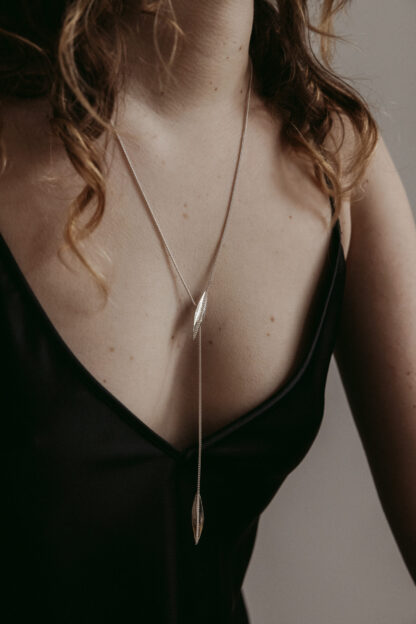 saskia diez Leaves lasso