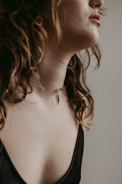 saskia diez Leaves neckpiece