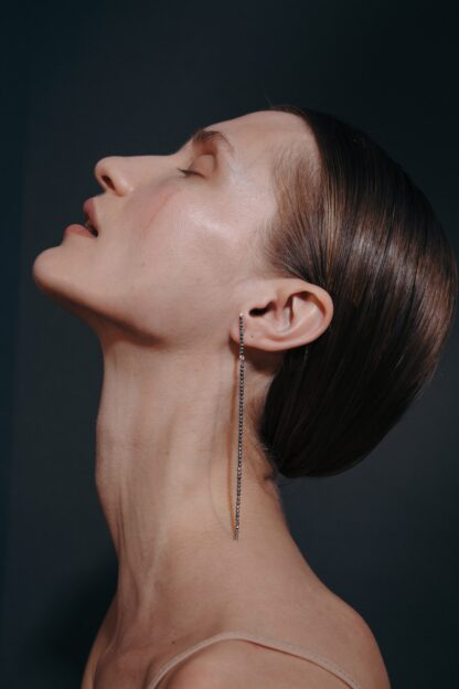 saskia diez long SPARKLING earring