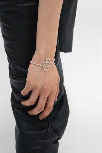 Saskia Diez Looping Bracelet
