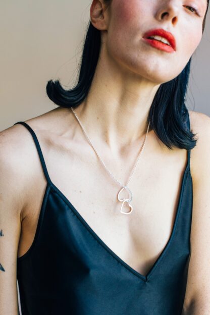 saskia diez LS linked hearts necklace