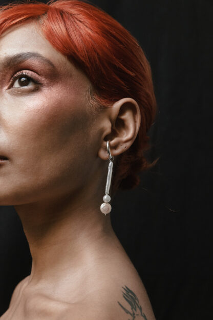 saskia diez Pearl moon earcuff