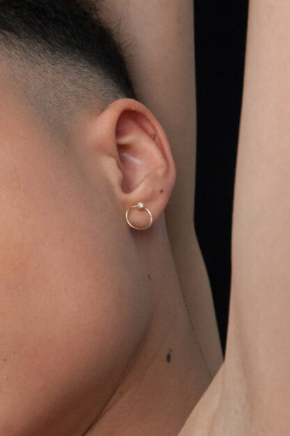 Saskia Diez Wire Solitaire Circle Earstud No1