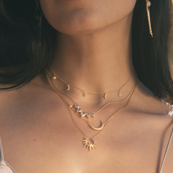 Satya Jewelry Commence With Clarity White Topaz Lotus Petal Necklace