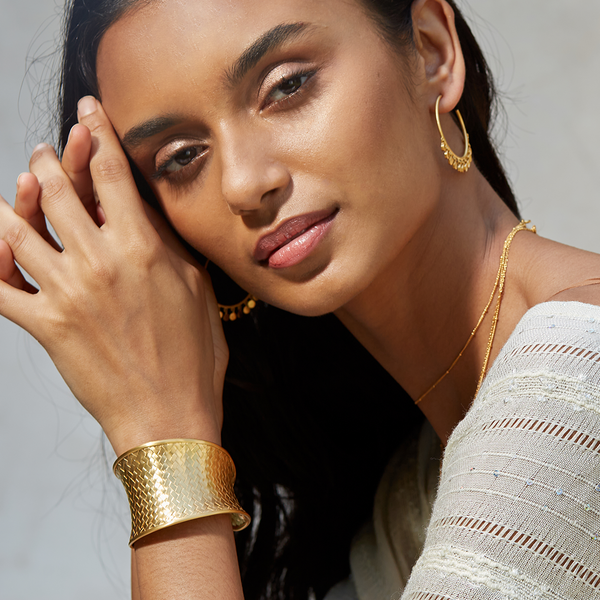 Satya Jewelry Gold Medium Basketweave Bracelet Cuff