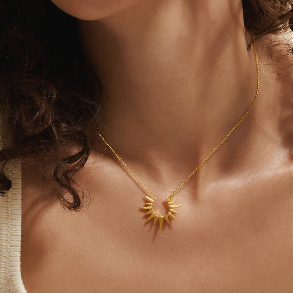 Satya Jewelry Incandescent Glow Gold Starburst Necklace