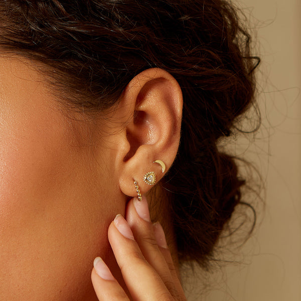 Satya Jewelry Incandescent Spirit 14kt Gold Diamond Stud Earrings