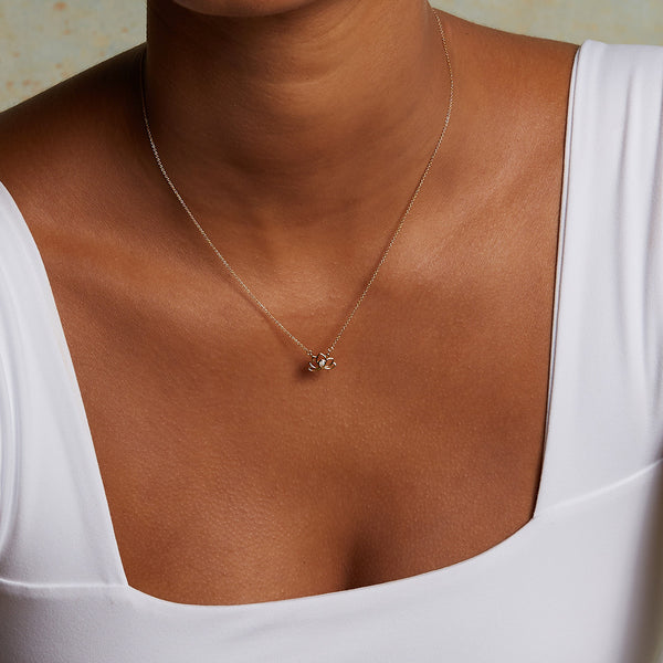 Satya Jewelry Open Lotus Diamond 14kt Gold Necklace