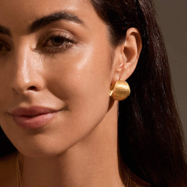 Satya Jewelry Confident Beauty Dot Earrings