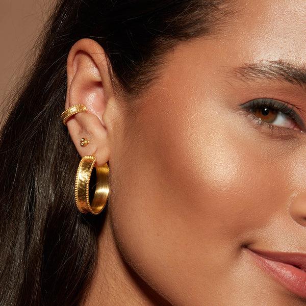 Satya Jewelry Light And Love Gold Ear Cuff