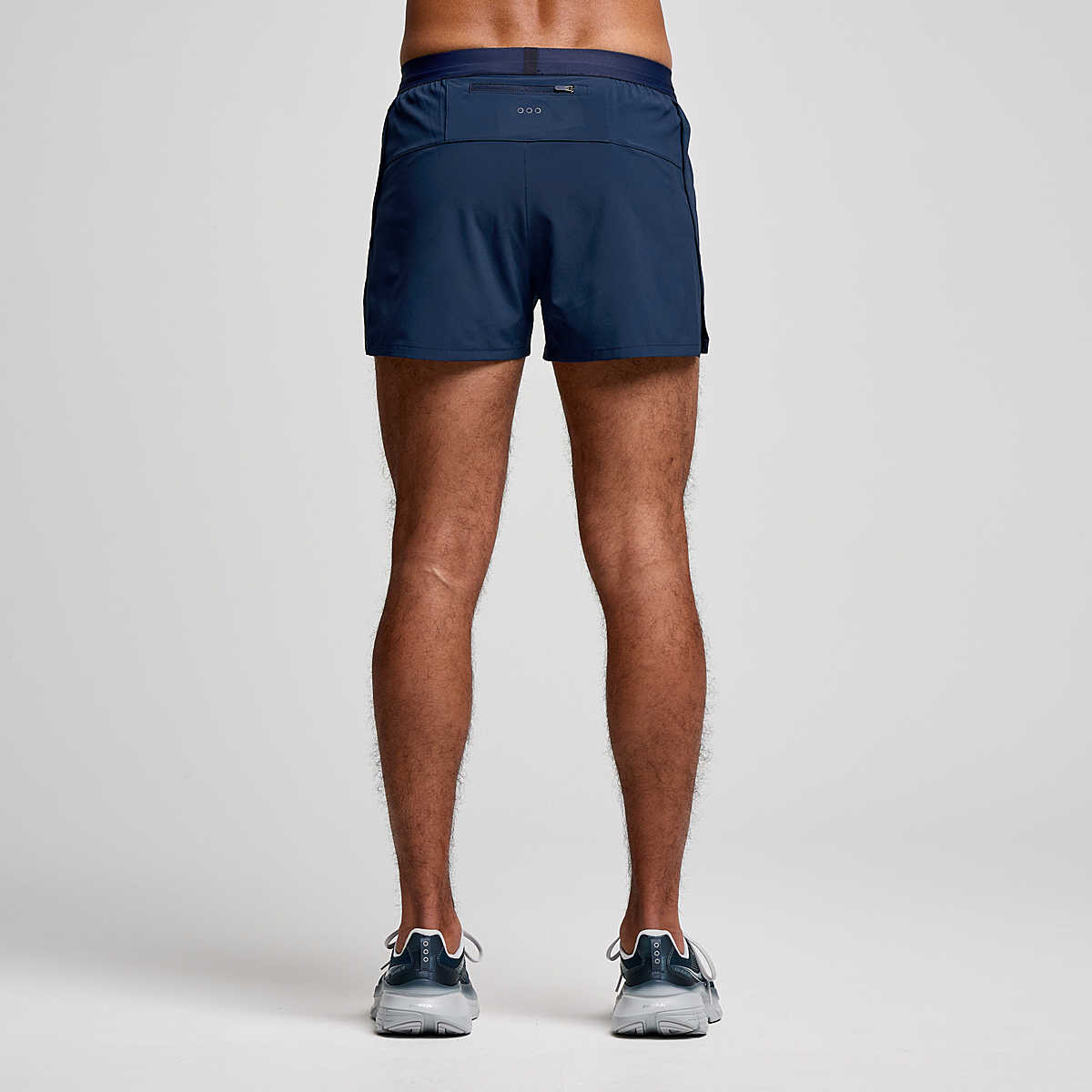 Saucony Men's Outpace 2.5" Split Short