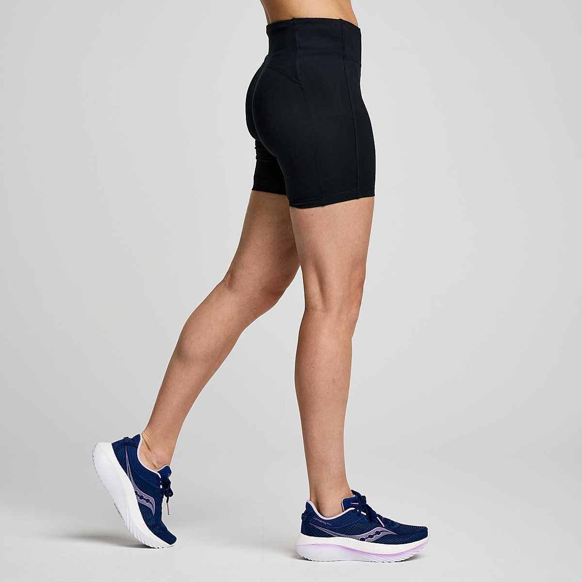 Saucony Women's Fortify 6" Short