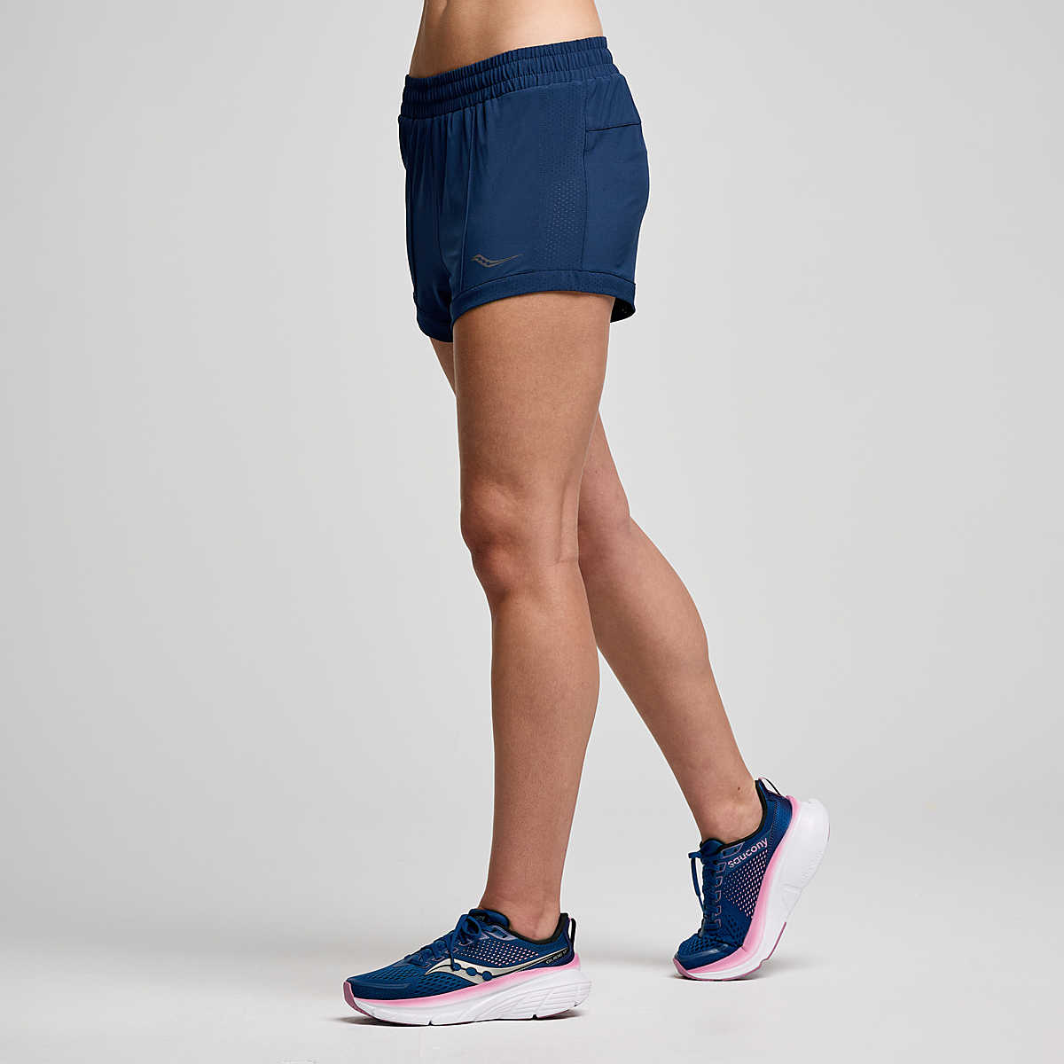 saucony Women's Outpace 3" Short