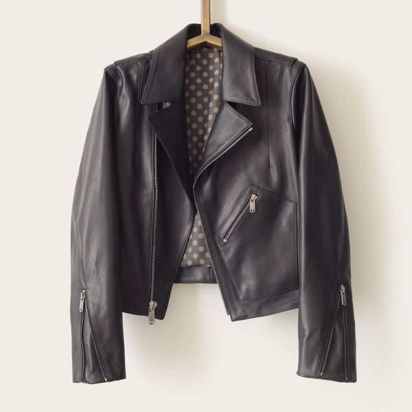 savas The Page Black Oiled Lamb