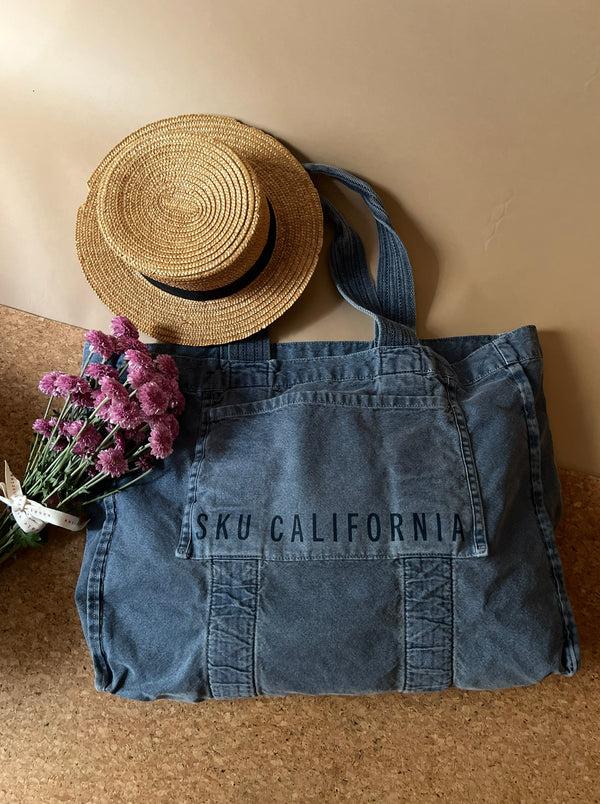 Save Khaki United California Beach Tote Air Force