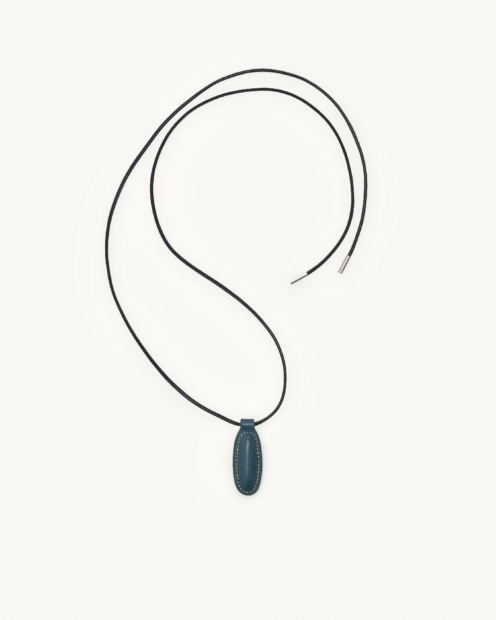 Savette Symmetry Pendant Necklace