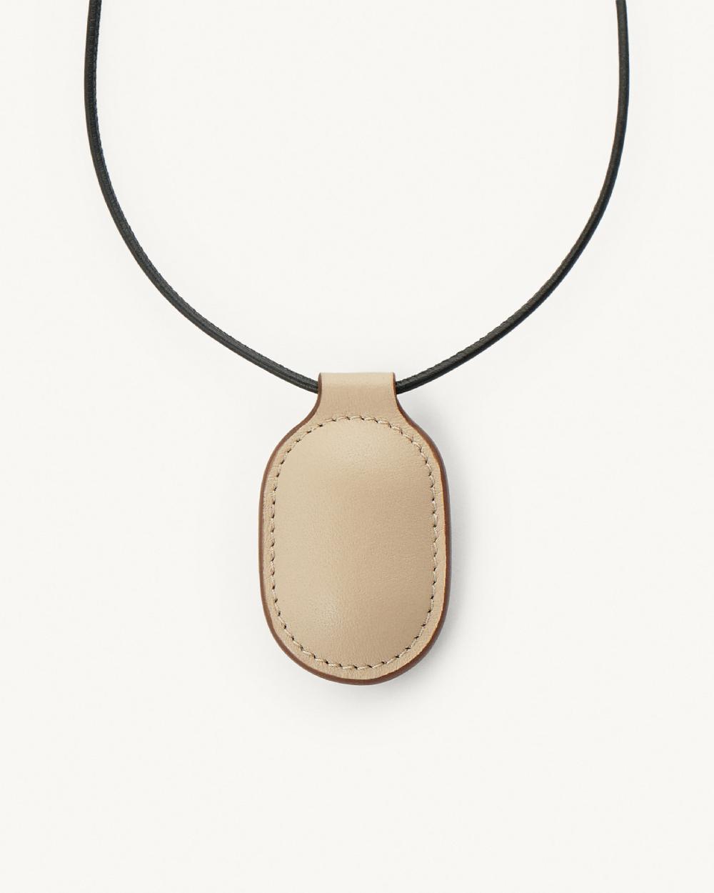 savette Tondo Pendant Necklace