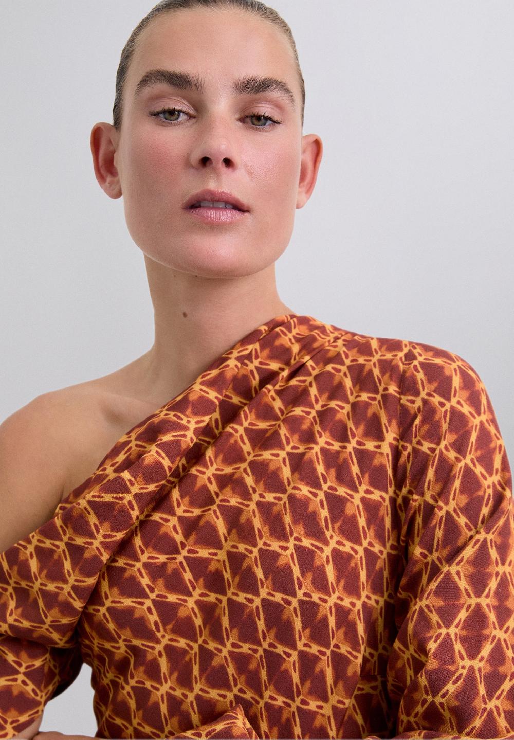 Scalpers PRINTED ASYMMETRIC NECKLINE DRESS TERRACOTA