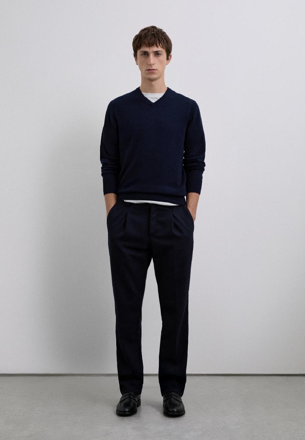 Scalpers 100% CASHMERE V-NECK SWEATER NAVY