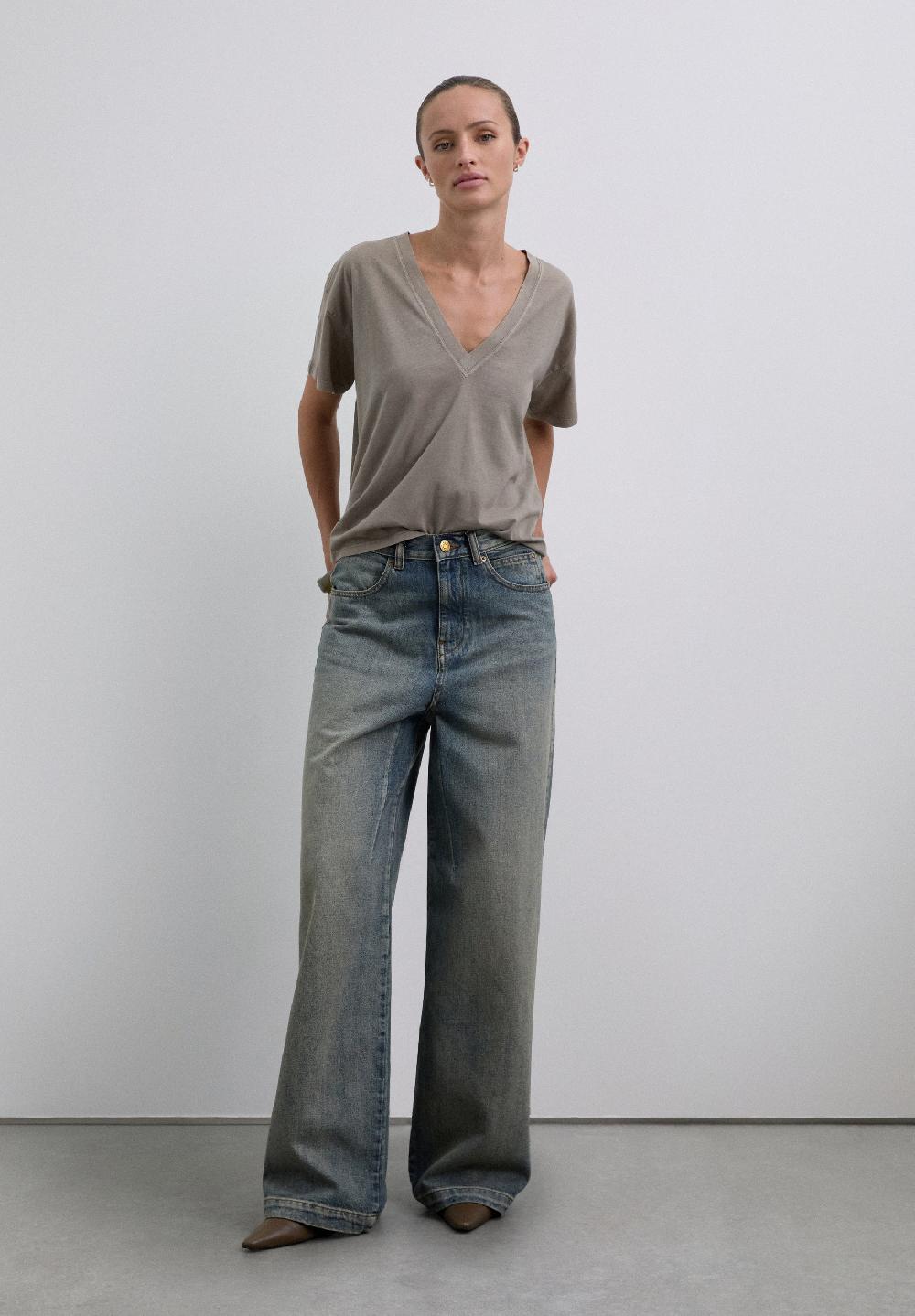 Scalpers BASIC V-NECK T-SHIRT TAUPE