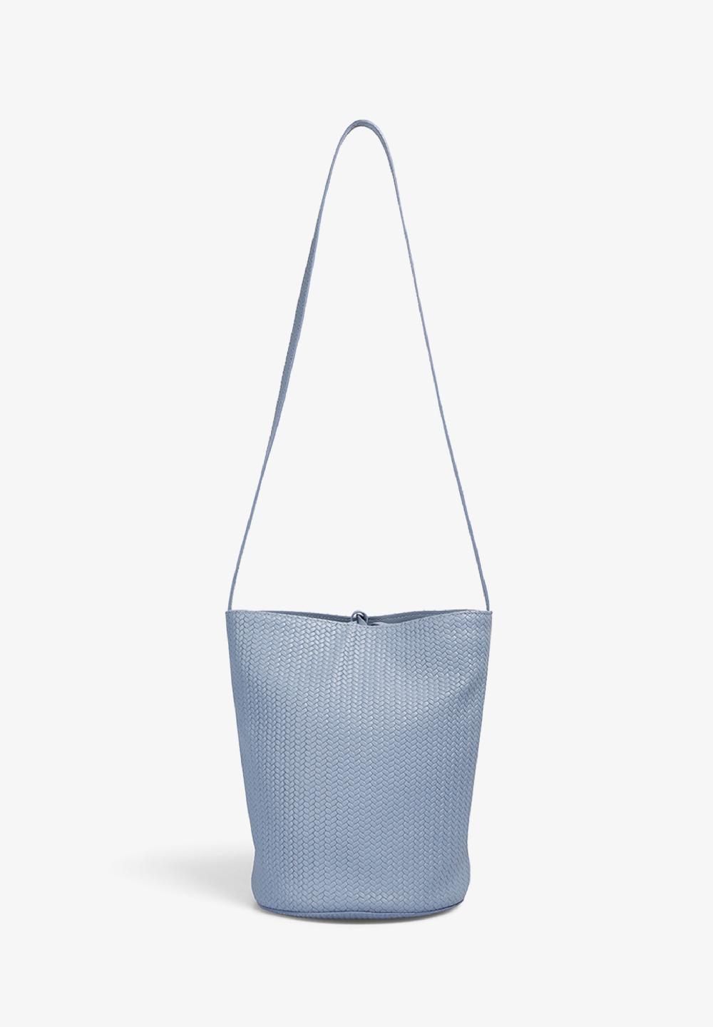 Scalpers BUCKET BAG IN 100% BRAIDED LEATHER BLUE
