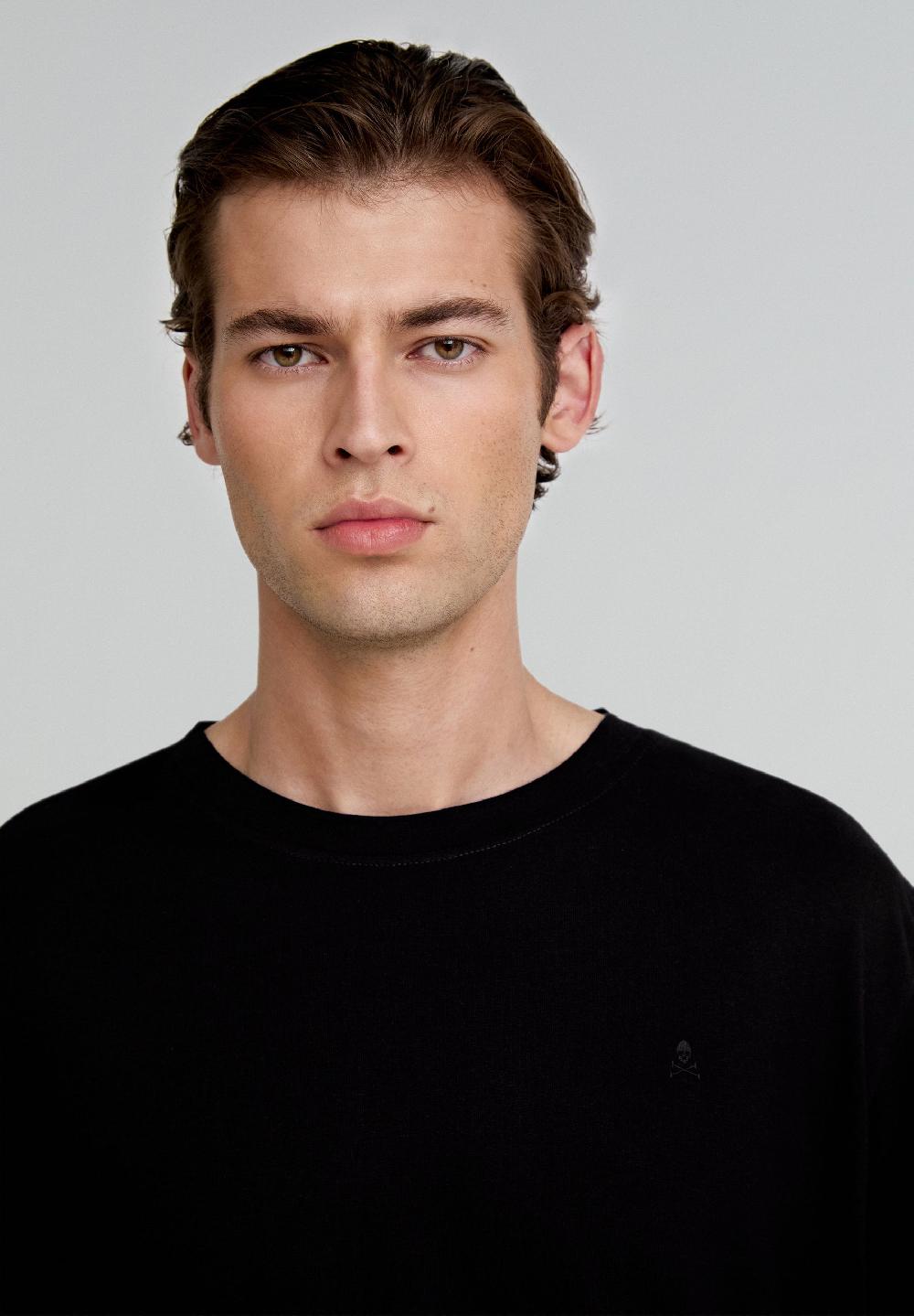 scalpers EMBROIDERED SKULL T-SHIRT BLACK