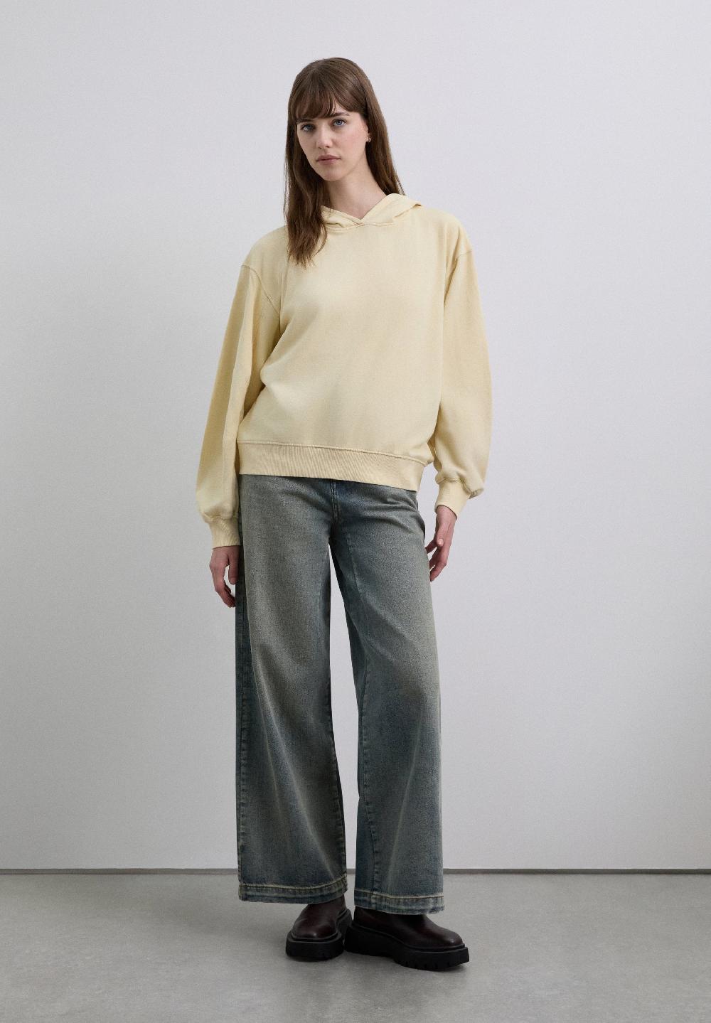 Scalpers FADED SWEATSHIRT STUDDED SKULL MUSTARD