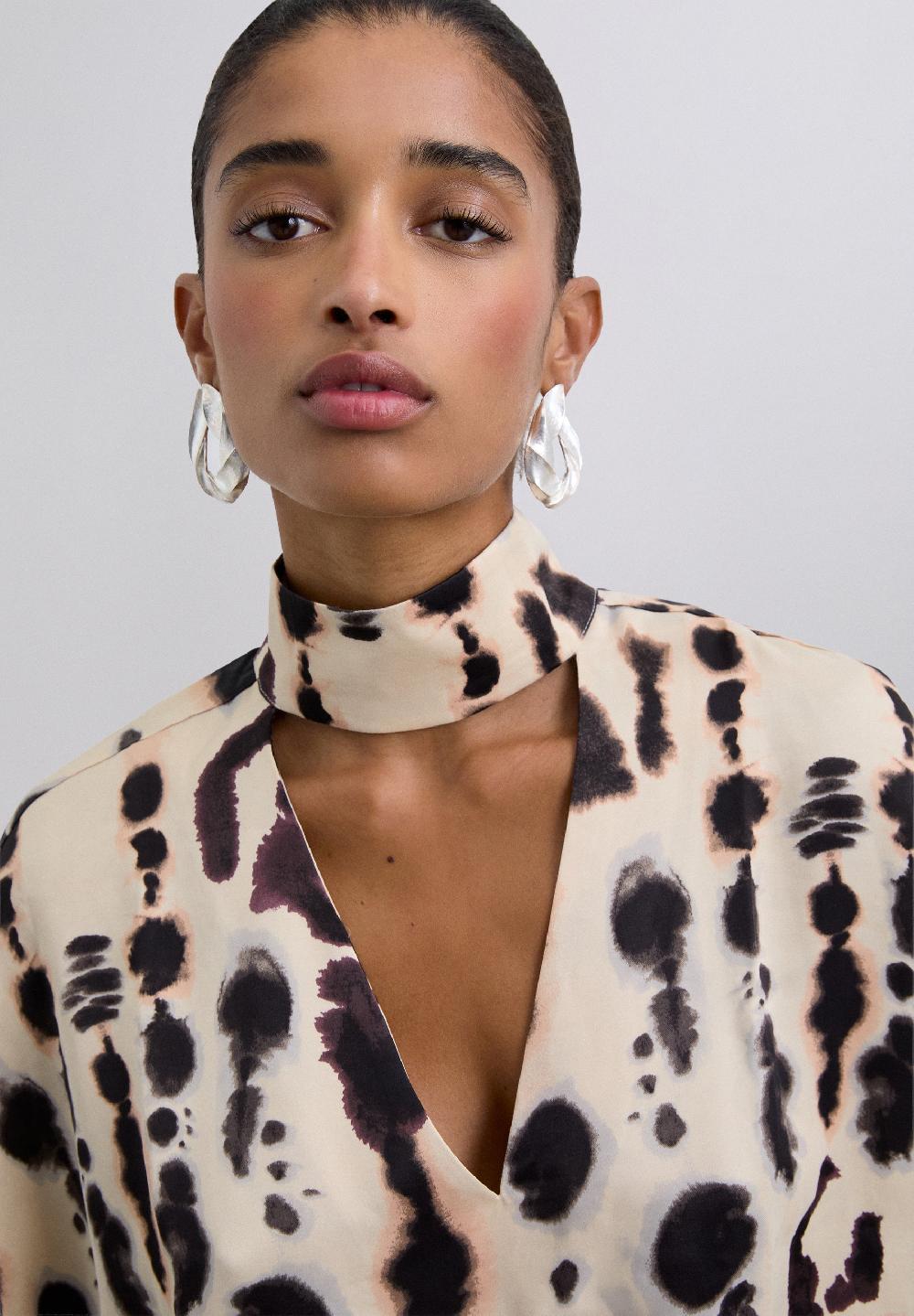 Scalpers FLOWING SATIN SHIRT ECRU