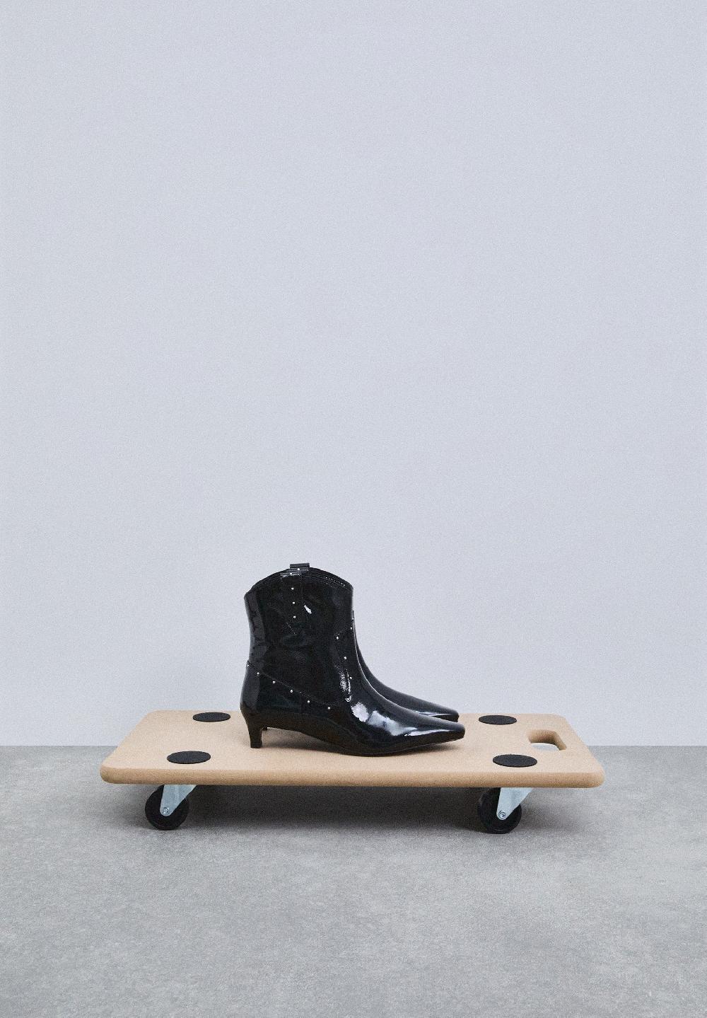 Scalpers LEATHER BOOTS WITH STUDS BLACK