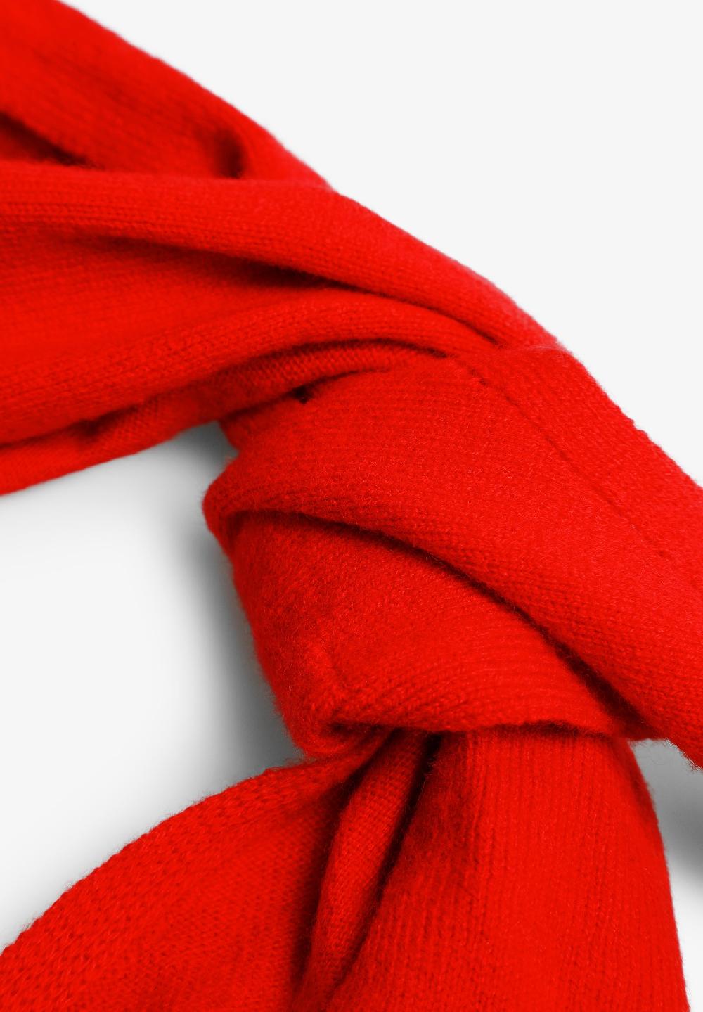 Scalpers MULTIPOSITION TRIANGULAR SCARF RED