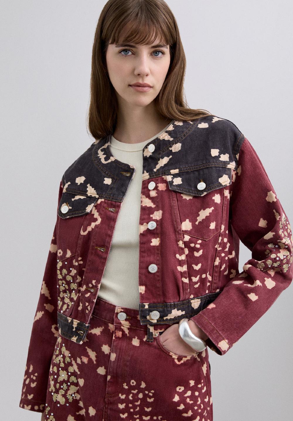 Scalpers PRINTED DENIM CROP SHIRT DARK RED/BROWN