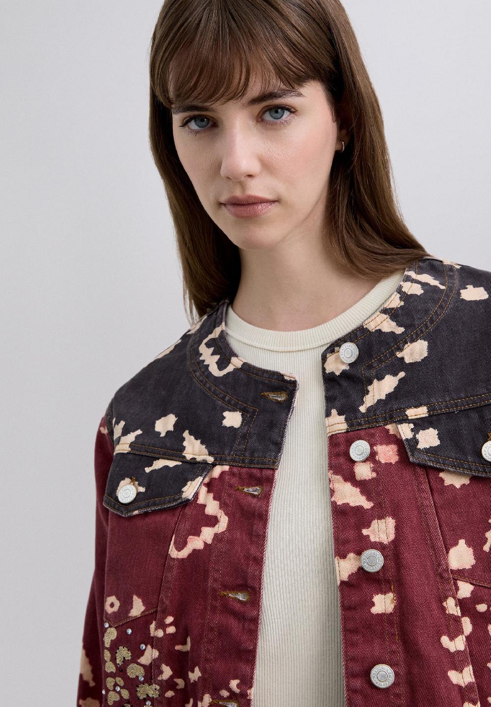 Scalpers PRINTED DENIM CROP SHIRT DARK RED/BROWN