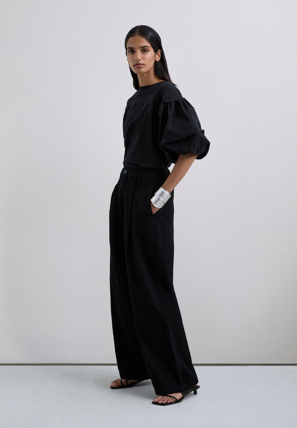 Scalpers PUFFED SLEEVE T-SHIRT BLACK