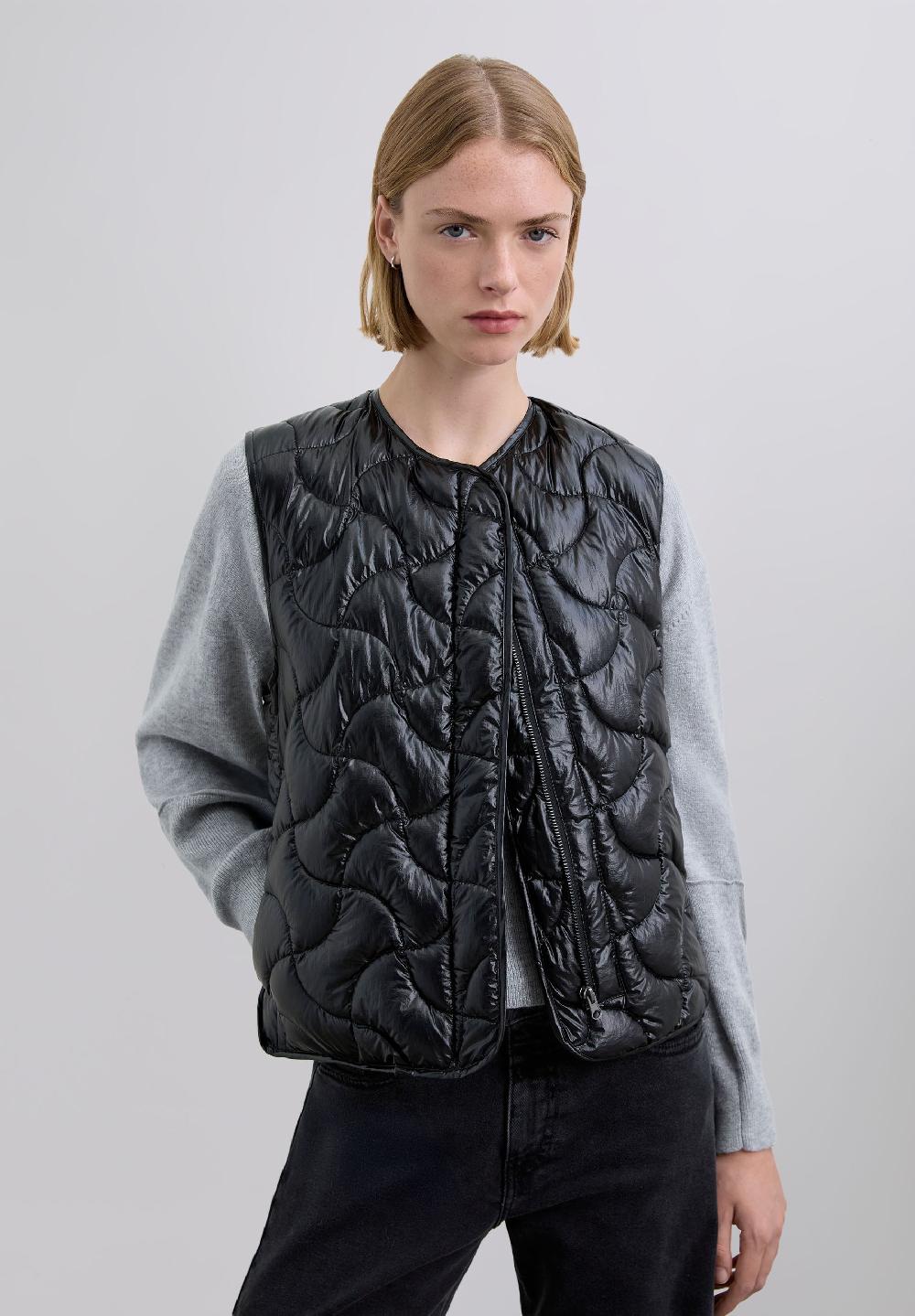 Scalpers QUILTED GILET WITH STITCHING BLACK