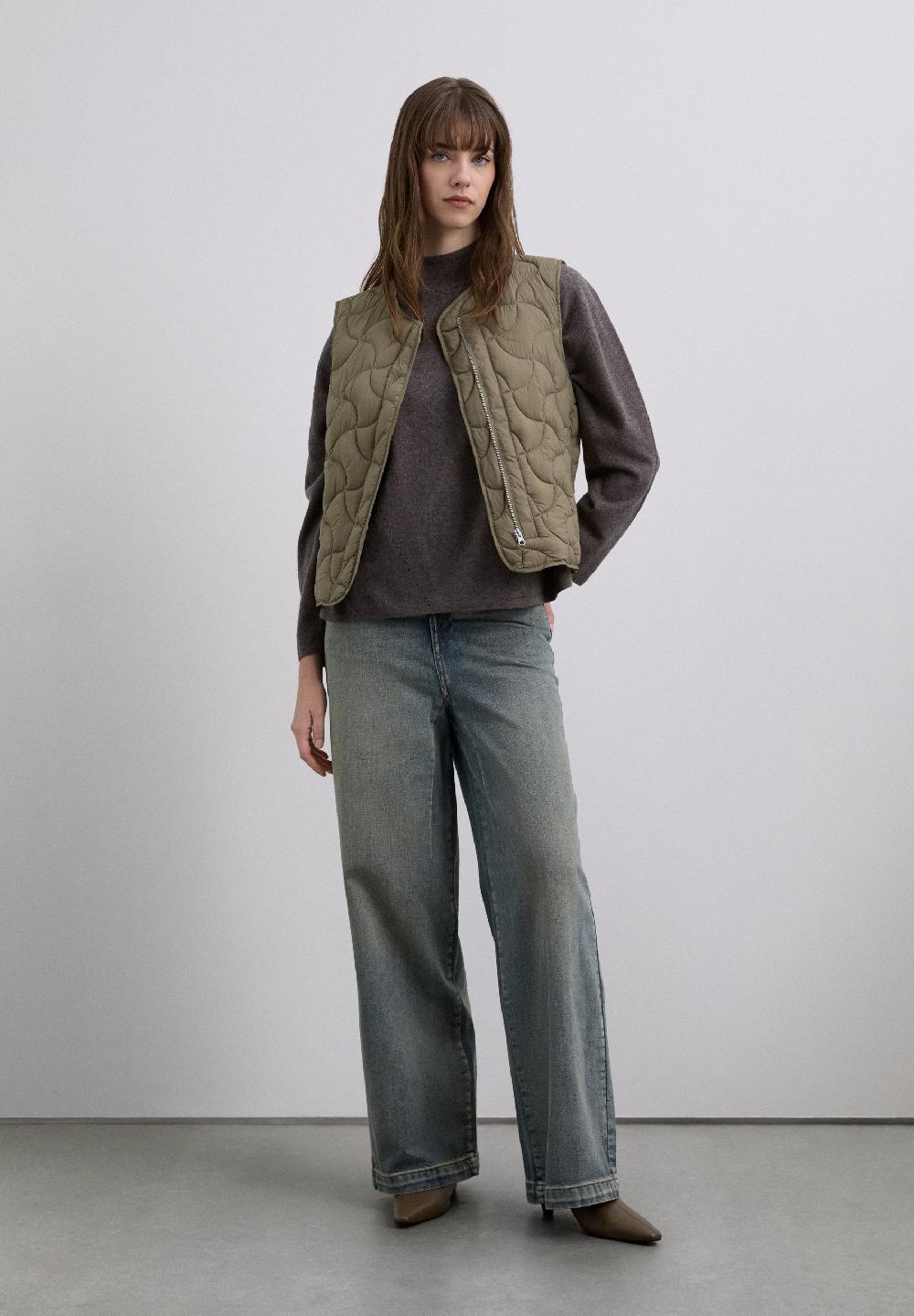 Scalpers REGULAR FIT QUILTED GILET LIGHT KHAKI