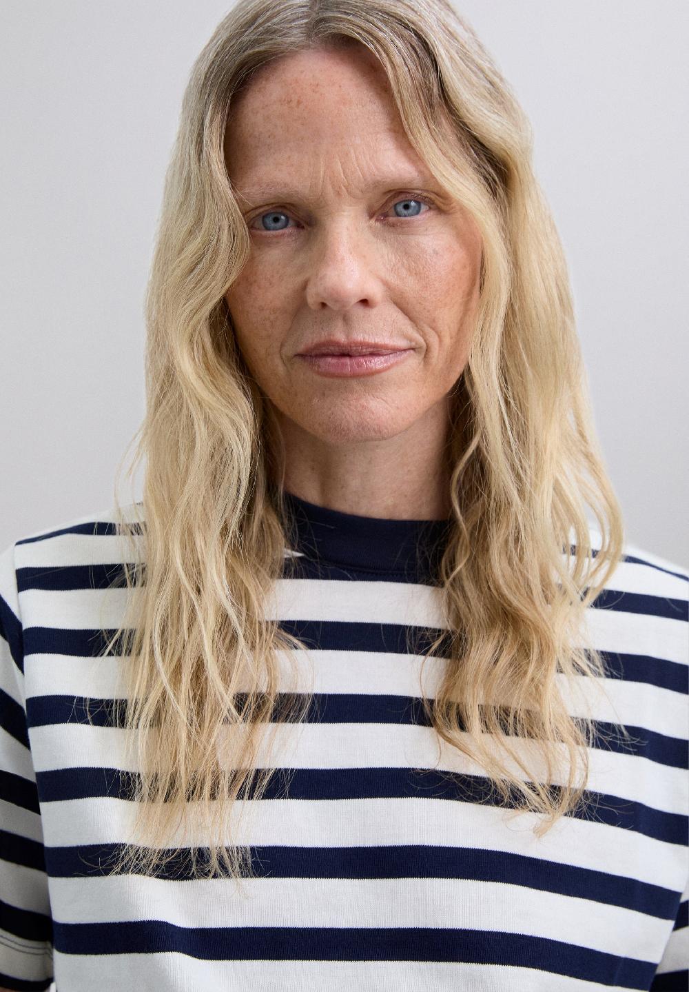 Scalpers REGULAR FIT STRIPED T-SHIRT NAVY STRIPES