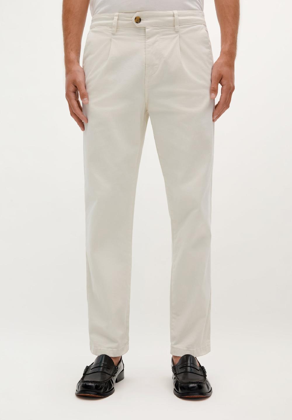 Scalpers RELAXED CHINO TROUSERS WITH DARTS CREAM